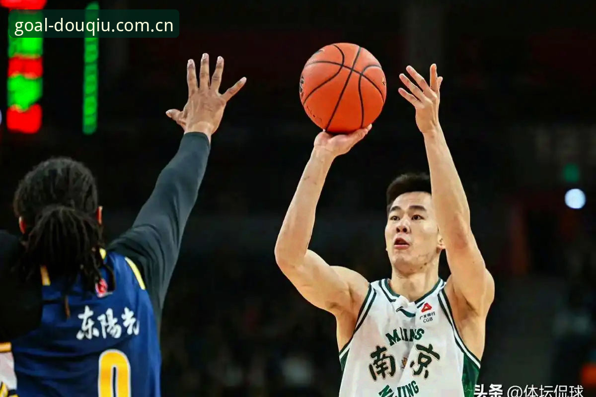 CBA季后赛观赛必备知识：山西横扫青岛晋级八强，斗球平台深度复盘